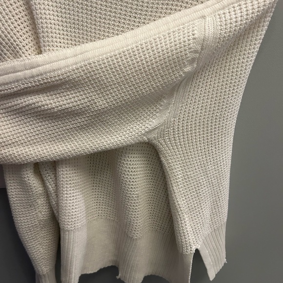 Pistola white distressed sweater size medium - Picture 7 of 8